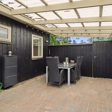Kajo - 800m From The Sea By Interhome